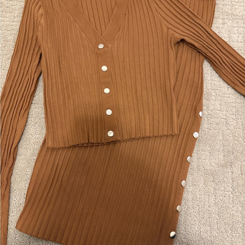 Almost Famous | Brown Ribbed Top & Skirt Set - Small